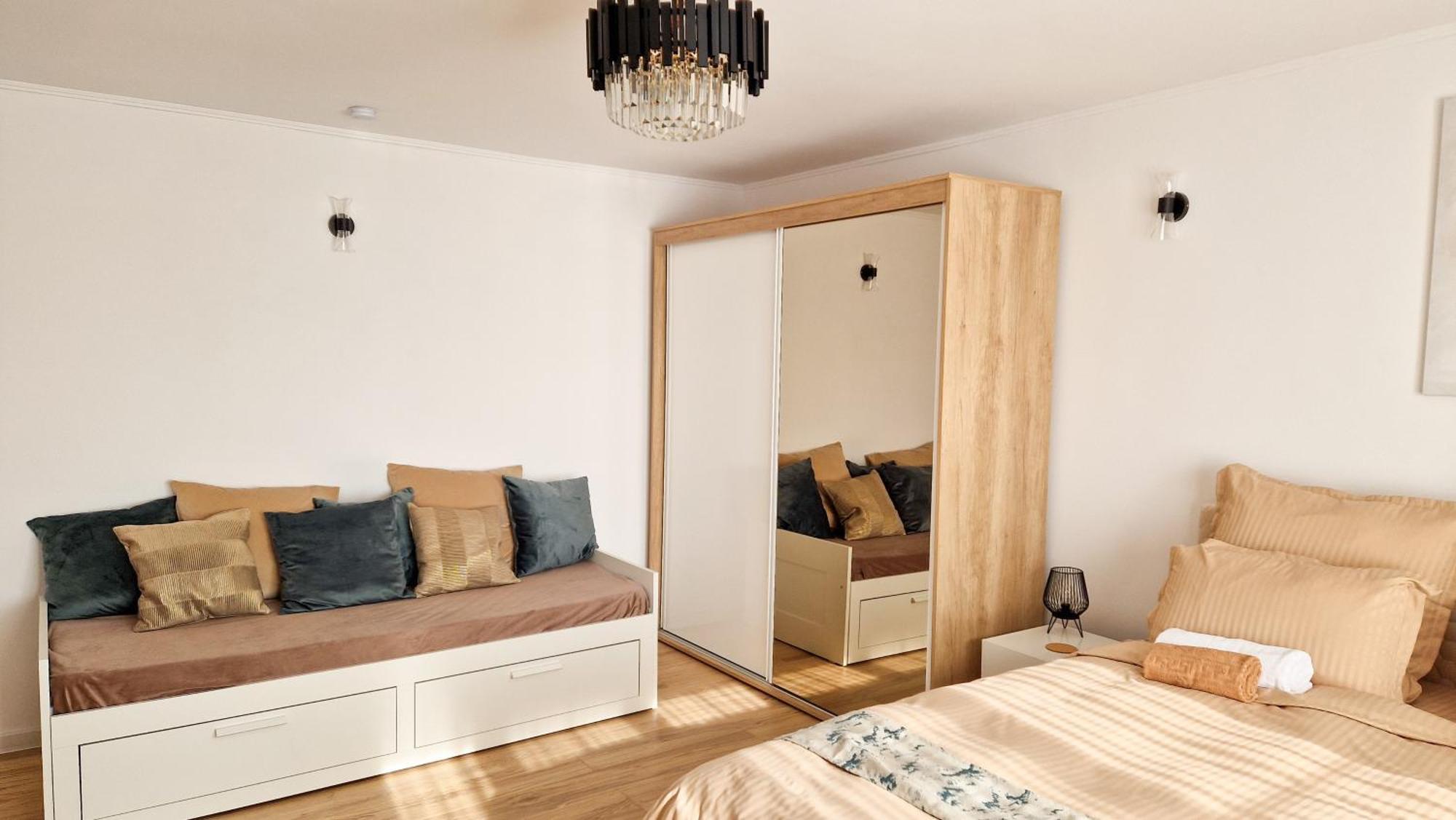 Central Modern View Ap Râmnicu Vâlcea Habitación foto